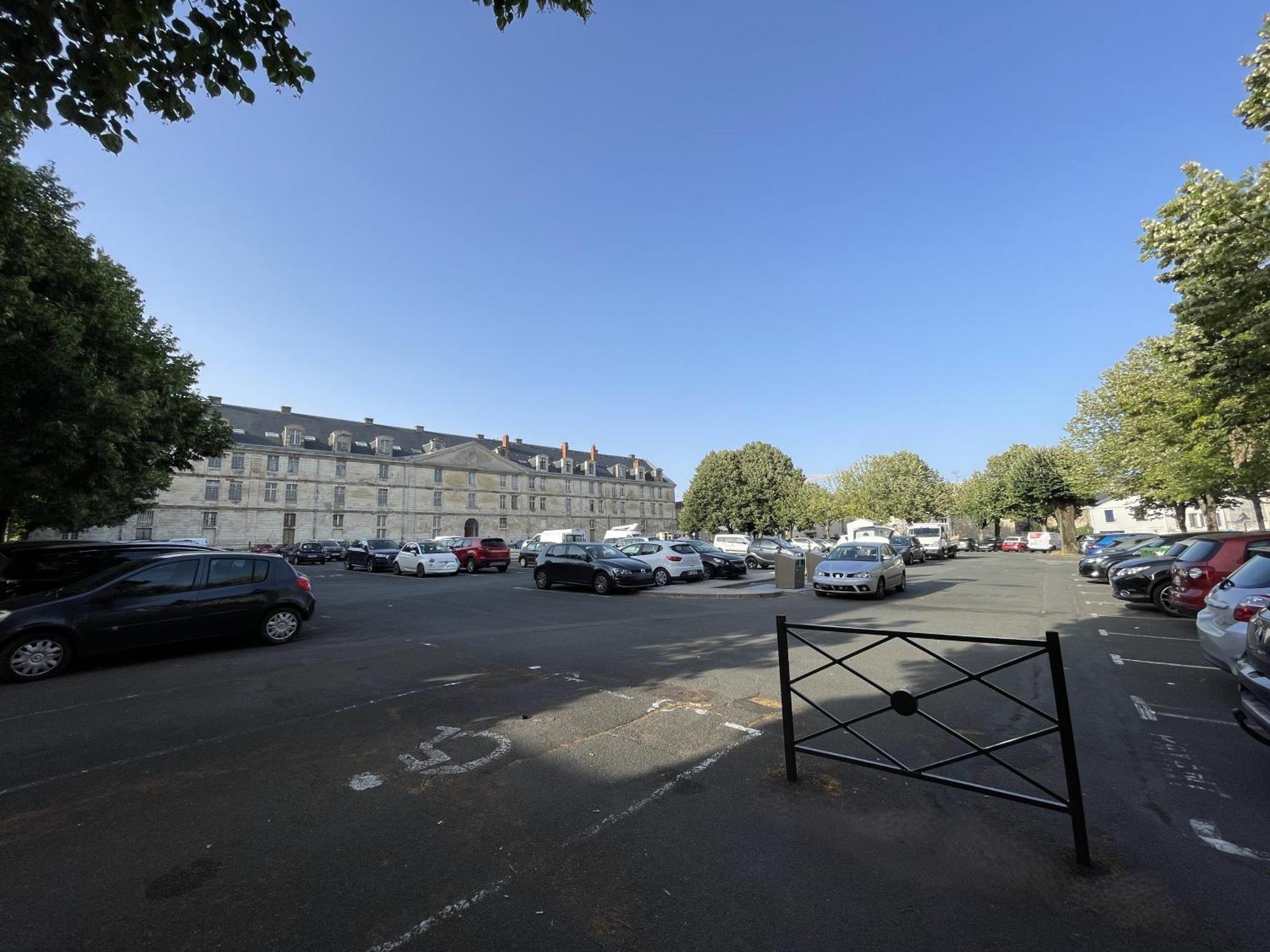 דירות ניורט Chez Jean-Yves Et Zoe - Le Saint Andre - Au Calme, Tres Propre, Proche Parkings, Clim מראה חיצוני תמונה