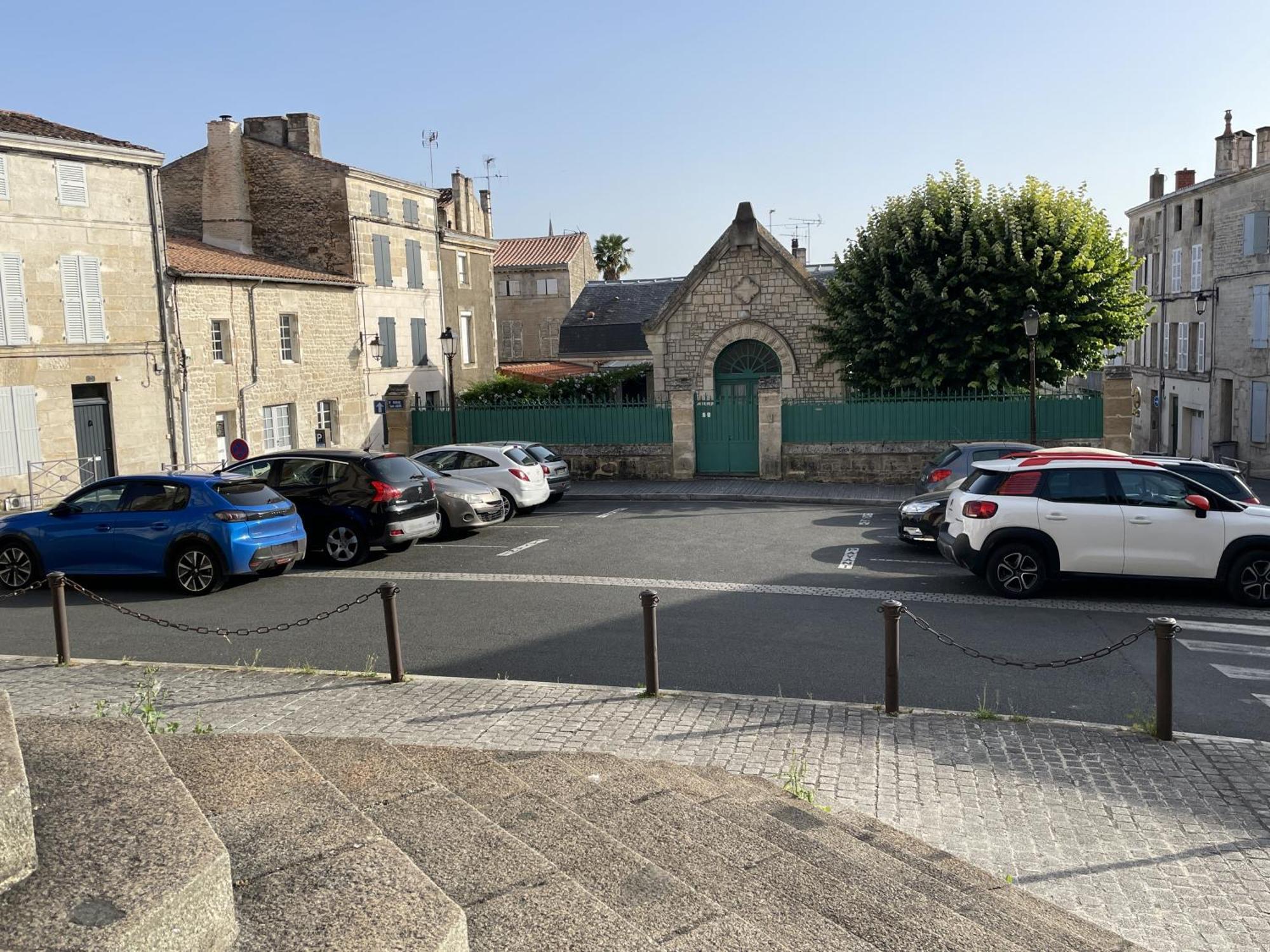 דירות ניורט Chez Jean-Yves Et Zoe - Le Saint Andre - Au Calme, Tres Propre, Proche Parkings, Clim מראה חיצוני תמונה